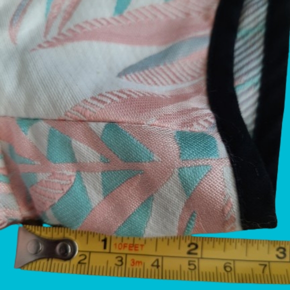 HOUSE OF HOLLAND 🌴 NWT - Cute little shorts for women - Size: 36 (6) - Picture 15 of 15